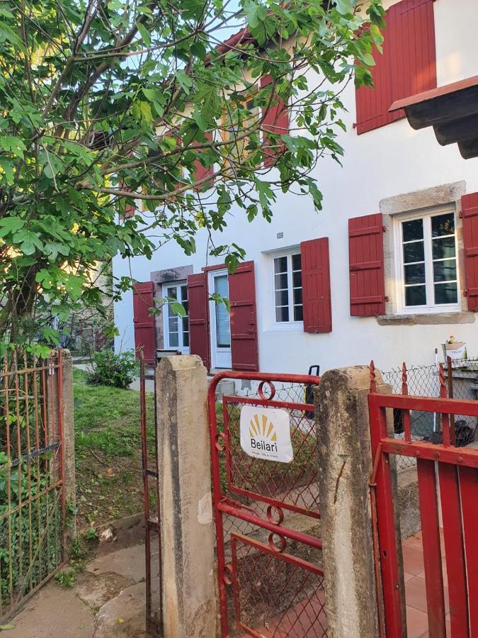 Maison Au Coeur De La Rue Pietonne 圣让皮耶德波尔 外观 照片