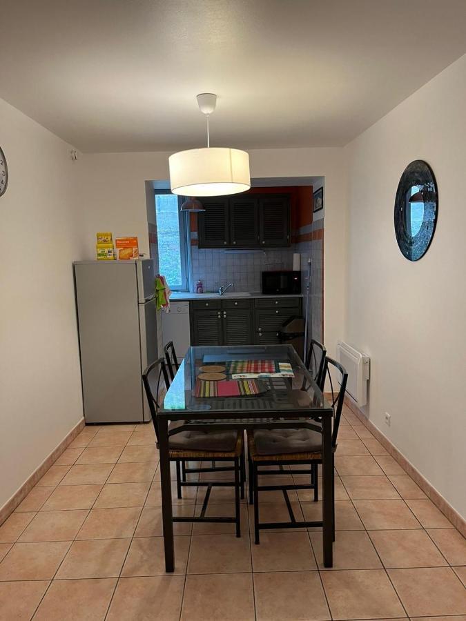 Maison Au Coeur De La Rue Pietonne 圣让皮耶德波尔 外观 照片