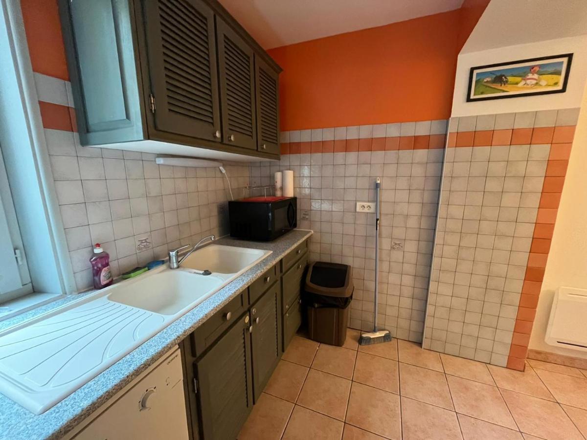 Maison Au Coeur De La Rue Pietonne 圣让皮耶德波尔 外观 照片